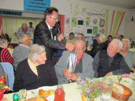 Tradicionalno srečanje starejših občanov starih 70 in več let 2015 30